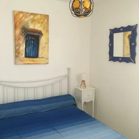 La Maison Des Voyages. *